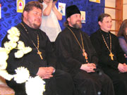 Священнослужители на утреннике в "Васильке"