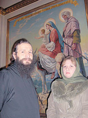 Наместник Свияжского монастыря игумен Силуан (Хохиашвили) и Теа Пертая, руководитель Национально-культурного общества Грузии в Татарстане.