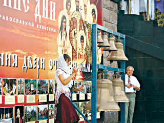 С 2003 года на базе звонницы Воскресенского храма проводятся фестивали колокольного звона Казанской епархии 