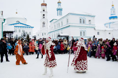 Зимняя сказка в древней обители. Фото Дмитрия Катаргина